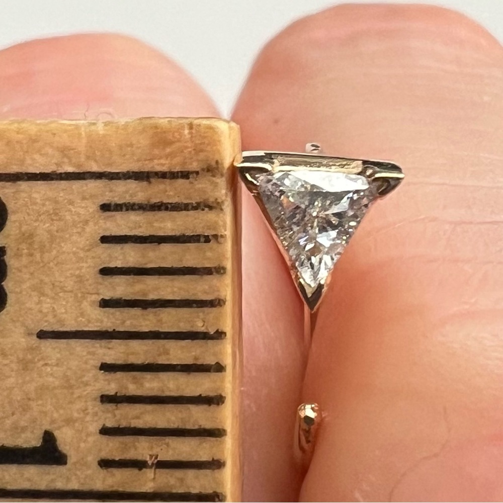 14k solid yellow gold diamond claw stud - Picture 3 of 5